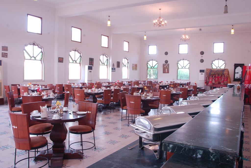 Sara Vilas Hotel Nawalgarh Eksteriør bilde
