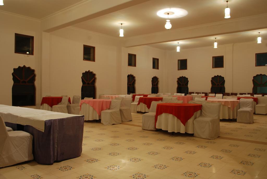 Sara Vilas Hotel Nawalgarh Eksteriør bilde