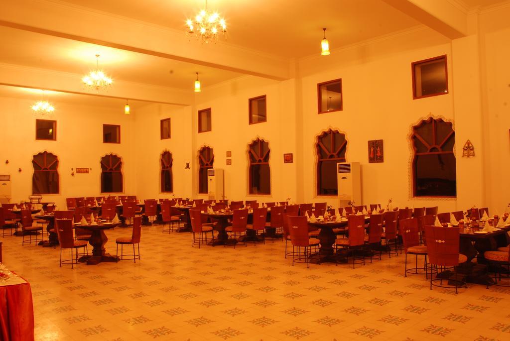 Sara Vilas Hotel Nawalgarh Eksteriør bilde