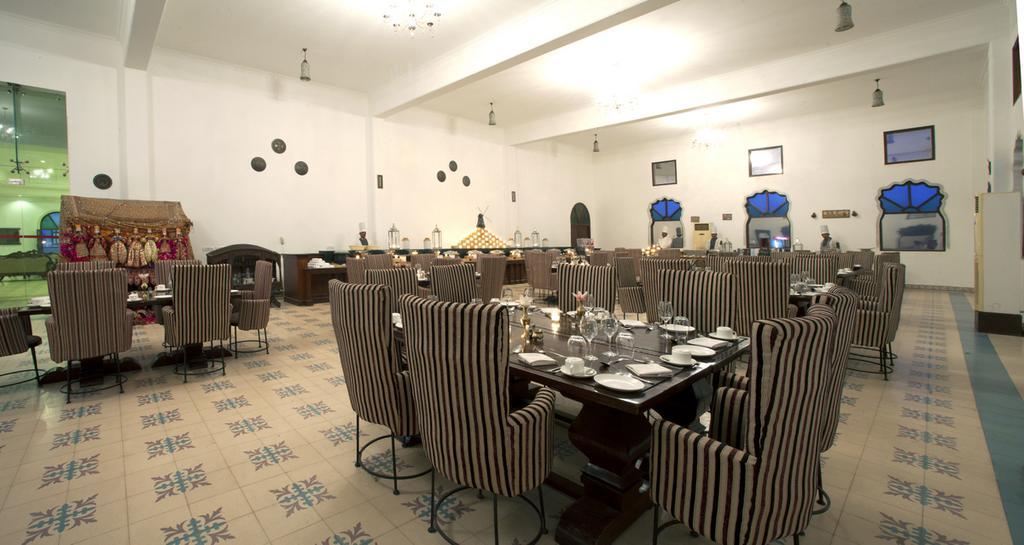 Sara Vilas Hotel Nawalgarh Eksteriør bilde